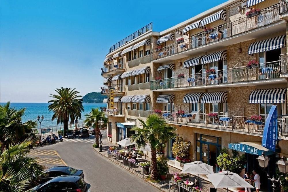 Hotel Bel Sit Alassio Extérieur photo